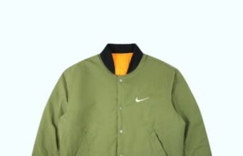Outerwear with Attitude: Top Picks from Stussy Jackets Collection Chaqueta Varsity Verde Stussy X Nike Original