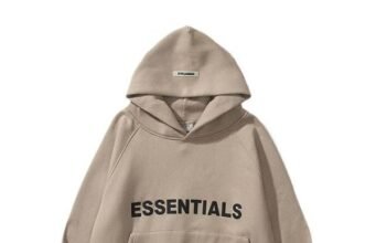 Essential Hoodie Fit Guide: Choosing the Right Size