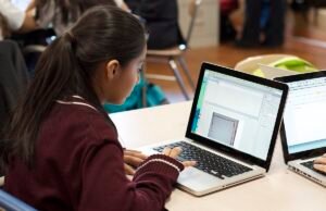 What Are the Main Advantages of Online A-Level Courses? Courses