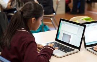 What Are the Main Advantages of Online A-Level Courses? Courses