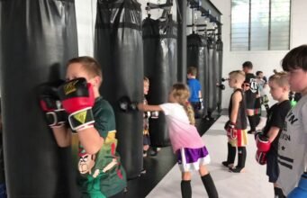 Kickboxing Classes in Dubai: Your Complete Training Guide Kickboxing Classes in Dubai