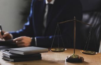 Are Personal Injury Lawyers Worth Your Time and Money? Personal Injury Lawyer