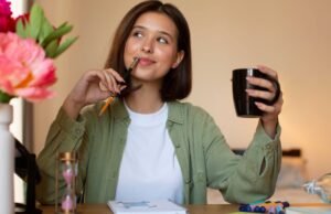 The 6-Month Challenge: How to Build Habits, Crush Goals & Reinvent Yourself The 6-Month Challenge: How to Build Habits, Crush Goals & Reinvent Yourself