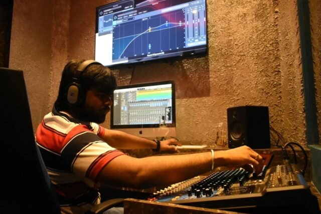 Unlock DAW Power: Music Production with Pro Tools and Logic Now