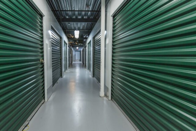 Where Can I Find Reliable Storage Units Near Noida in Delhi