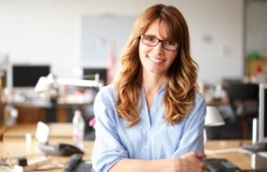 Can Women Build a Successful Career from Home Without Stepping Out? Career