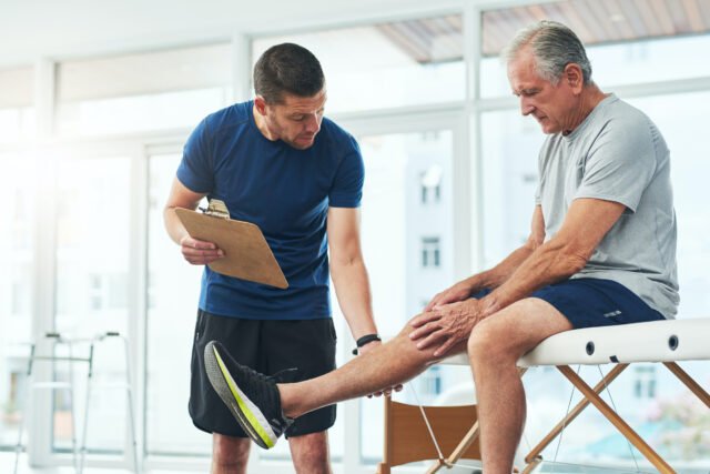 Get Expert Physiotherapists for Stroke and Neurological Rehab