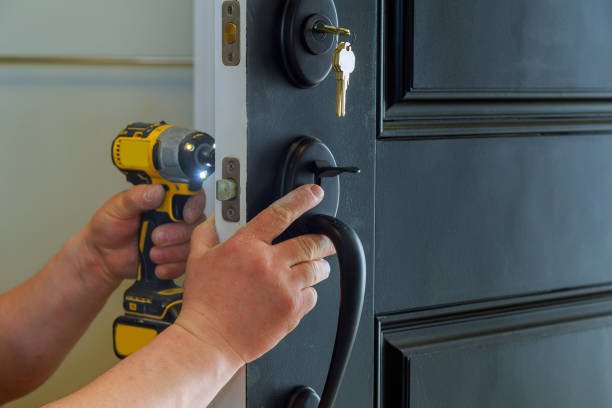 istockphoto-955719166-612x612 Locksmith Services in Knoxville TN