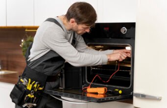 Oven Repair Services in WA: Expert Solutions for Gas and Electric Ovens Expert Solutions for Gas and Electric Ovens
