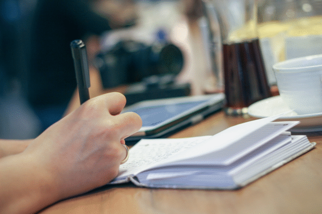 thesis-writing-services